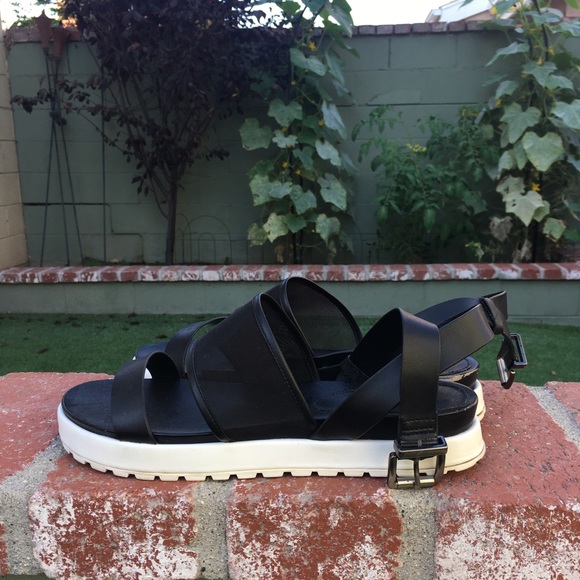 BCBG Sandals - Picture 2 of 3